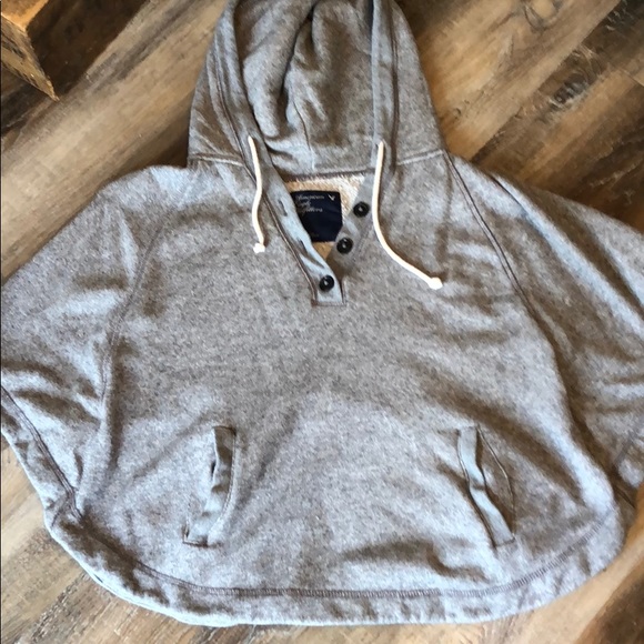 Soft Hooded Cape - Picture 4 of 5